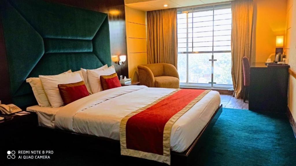 West Park Inn ธากา ภายนอก รูปภาพ