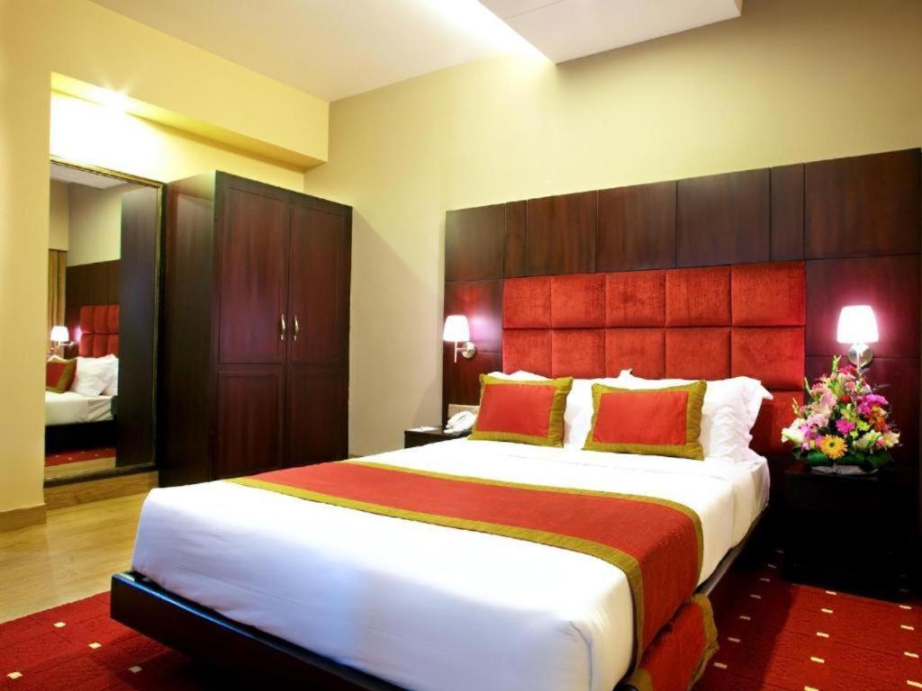 West Park Inn ธากา ภายนอก รูปภาพ